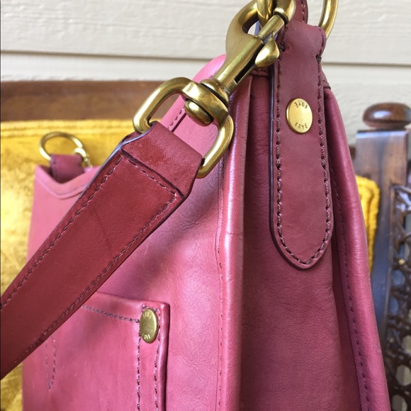 FRYE campus crossbody - Picture 3 of 8